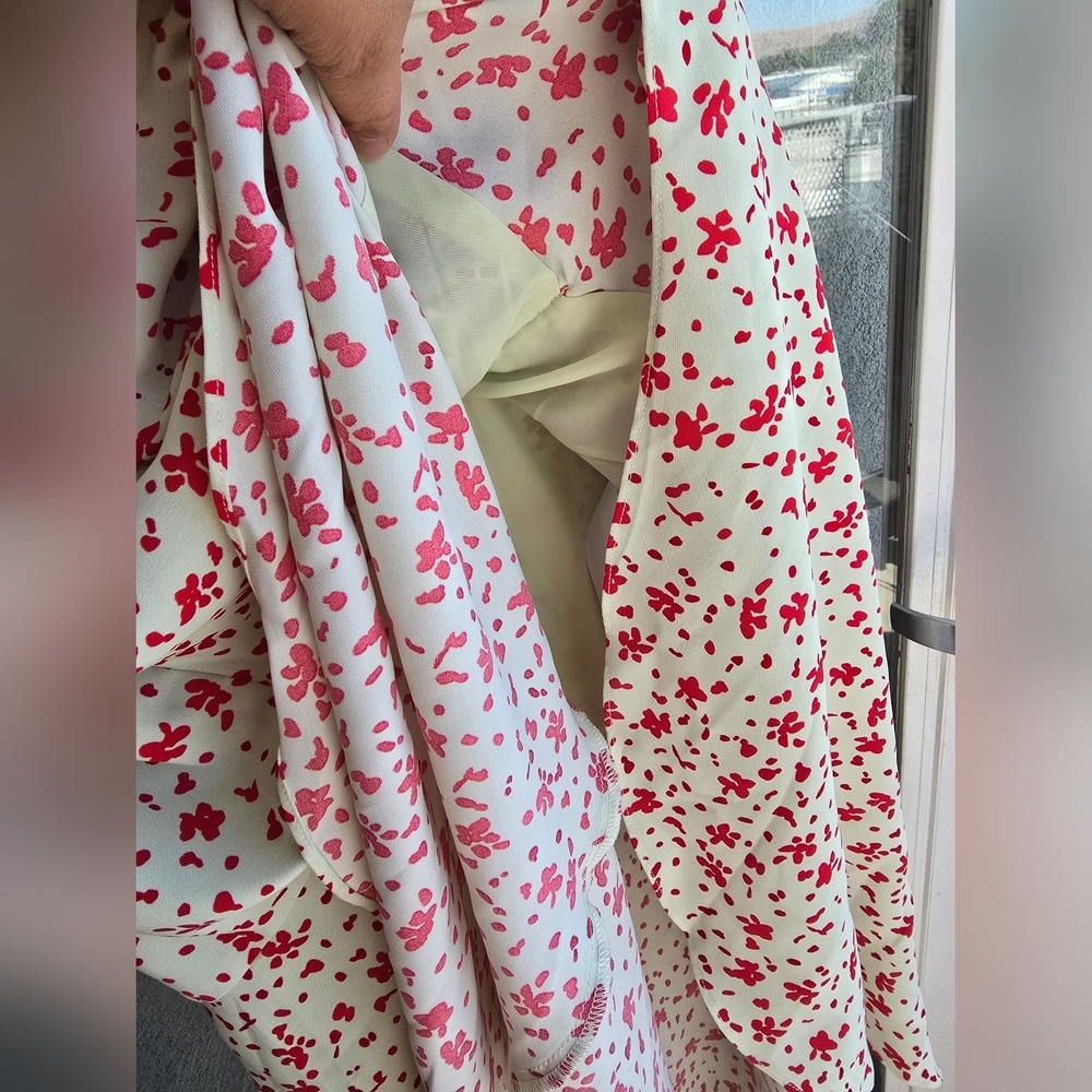 C/MEO Collective Red and Cream Puff Sleeve Sundress - Picture 10 of 16